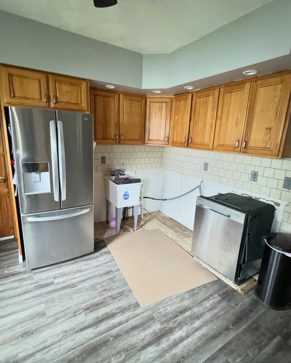 Kitchen before remodeling